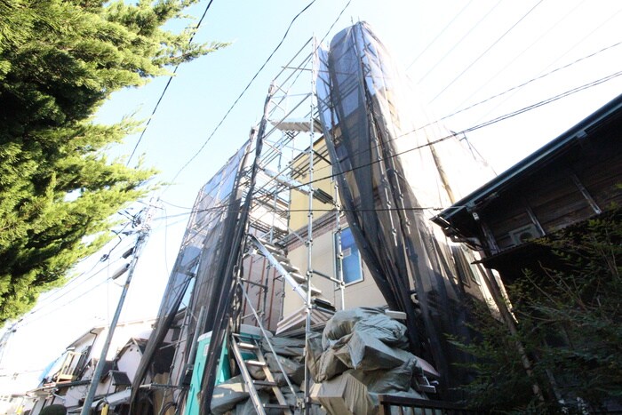 物件外観写真4　(建築中)