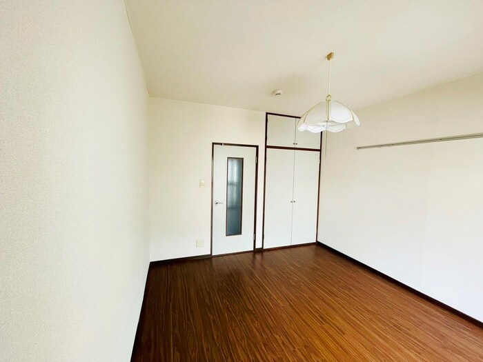 物件内観写真15　(居室)