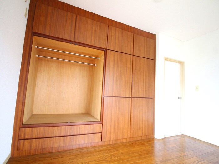 物件内観写真16　(収納)