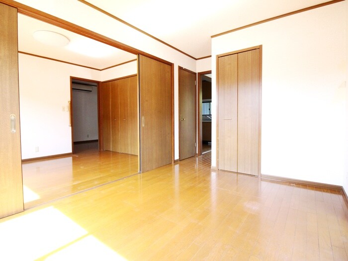 物件内観写真7　(居室)