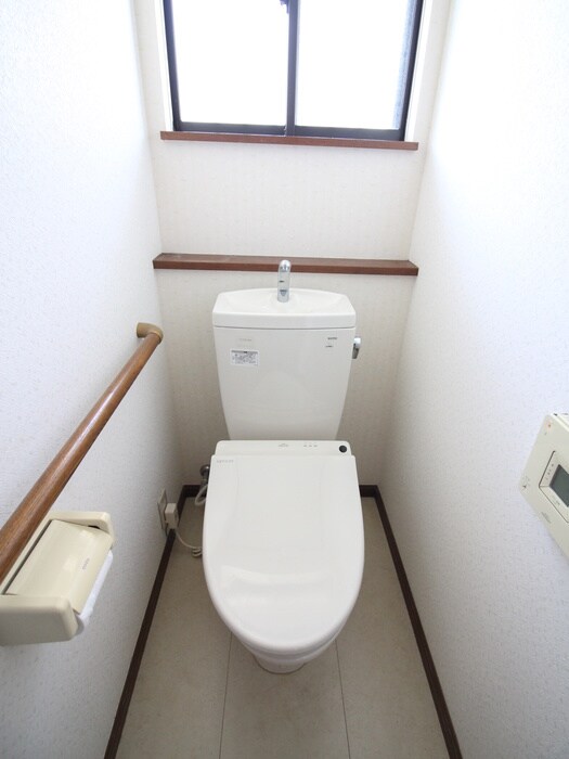 物件内観写真11　(トイレ)