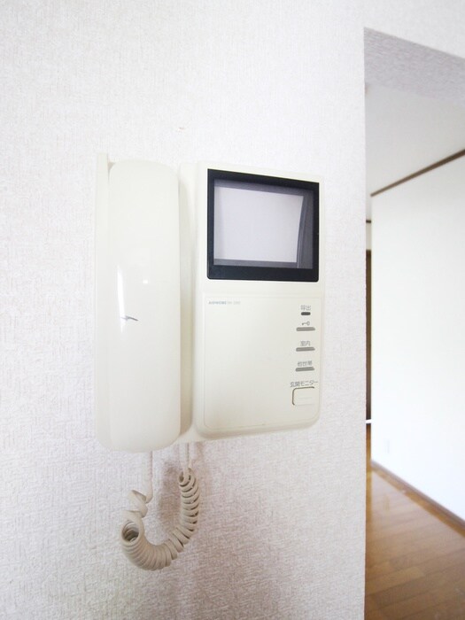 物件内観写真16　(室内からの展望)