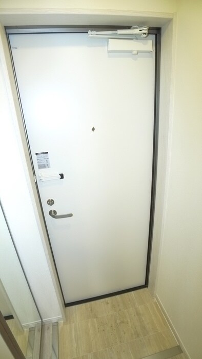 物件内観写真14　(玄関)