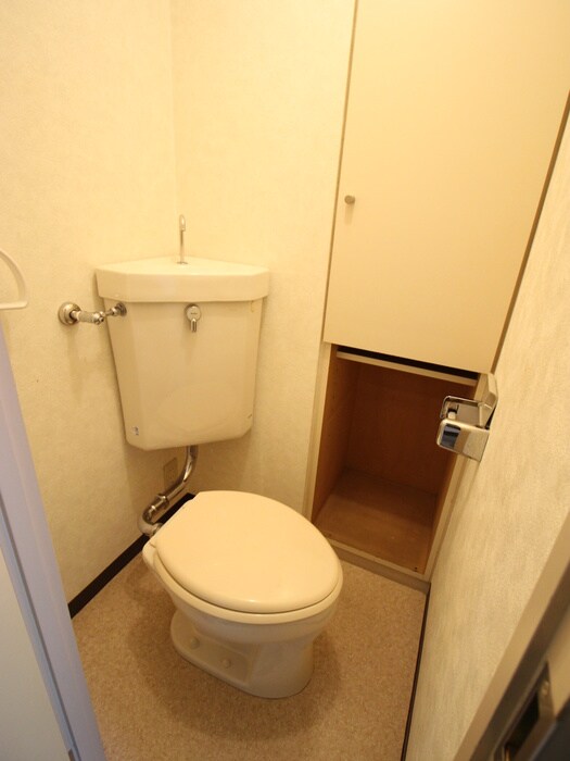 物件内観写真8　(トイレ)