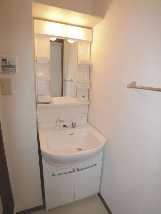 物件内観写真6　(洗面)