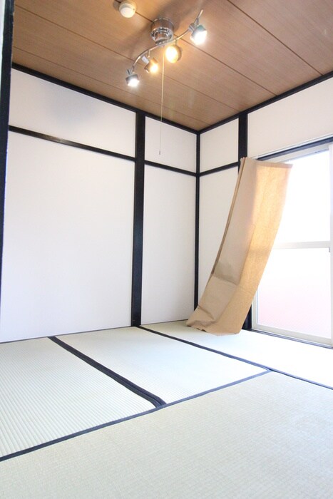 物件内観写真8　(居室)