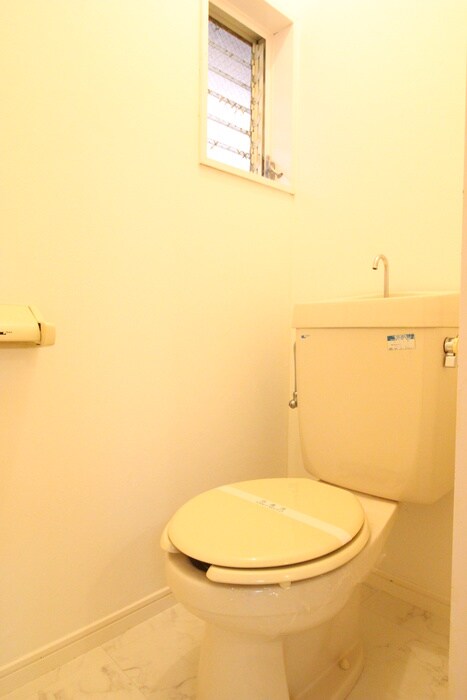 物件内観写真11　(トイレ)