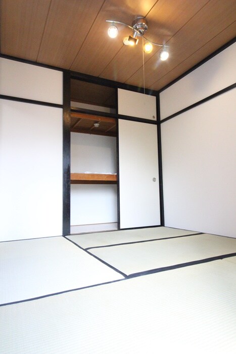 物件内観写真19　(居室)