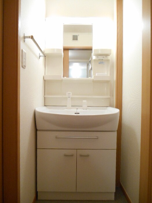 物件内観写真7　(洗面)