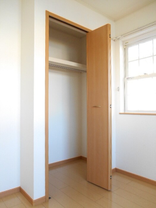 物件内観写真8　(収納)