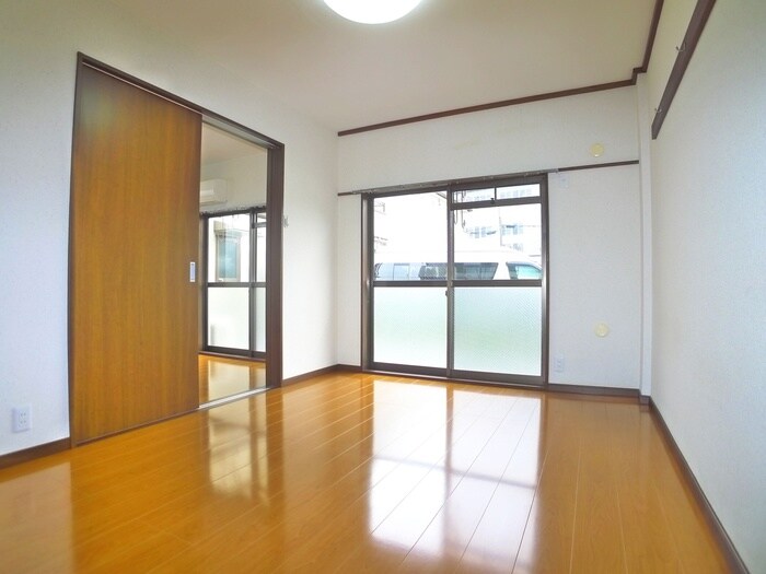 物件内観写真10　(居室)