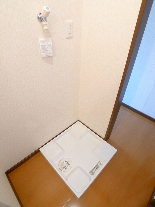 物件内観写真22　(洗濯機置場)