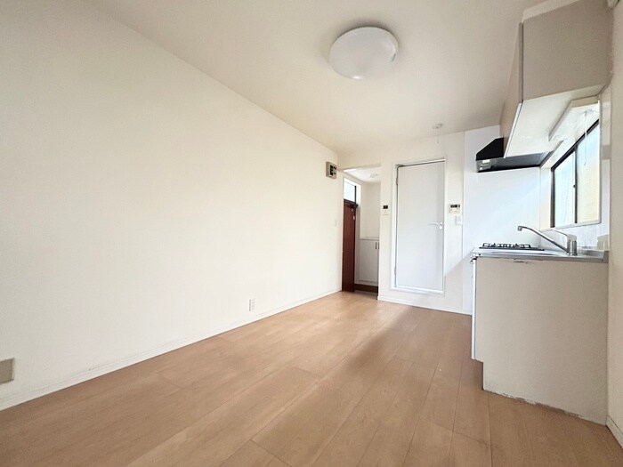 物件内観写真9　(居室)