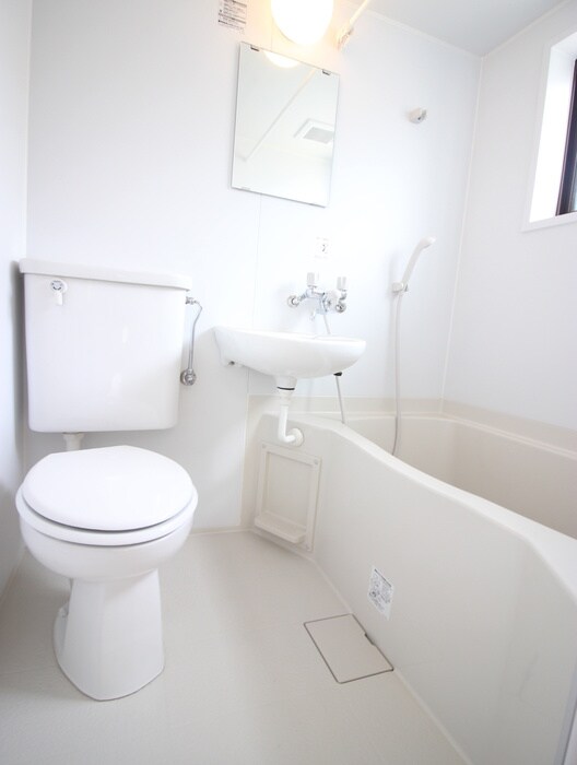 物件内観写真13　(バス／シャワールーム等)