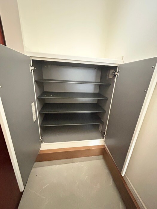 物件内観写真16　(靴箱)