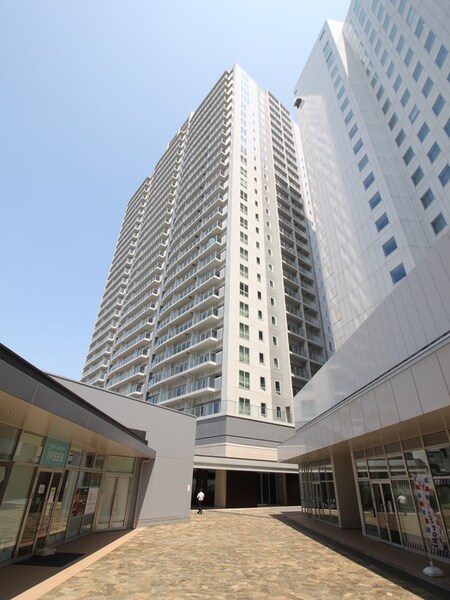 BLUEHARBORTOWERみなとみらい外観写真
