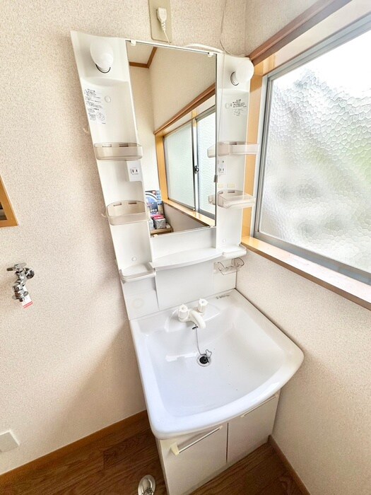 物件内観写真13　(洗面)