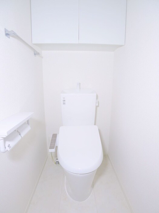 物件内観写真14　(トイレ)