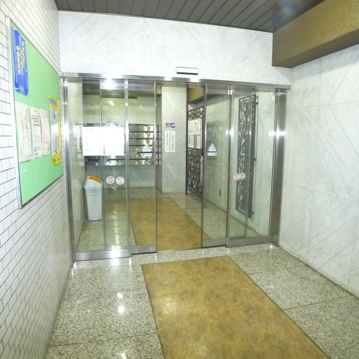 ジャコワ東日本橋マンションのエントランス部分