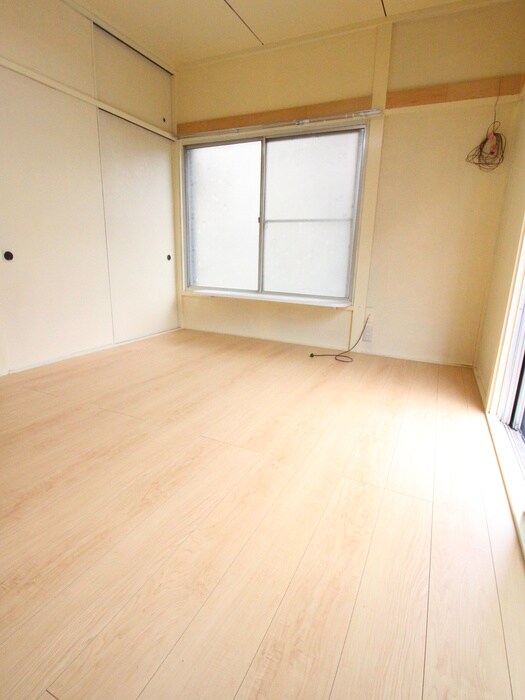 物件内観写真8　(居室)