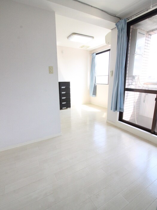 物件内観写真5　(居室)