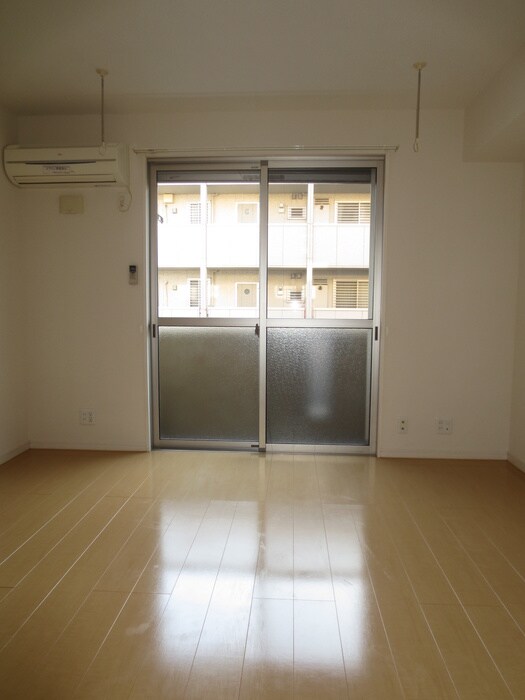 物件内観写真5　(居室)