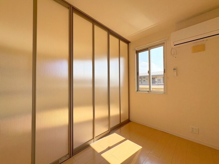 物件内観写真6　(居室)