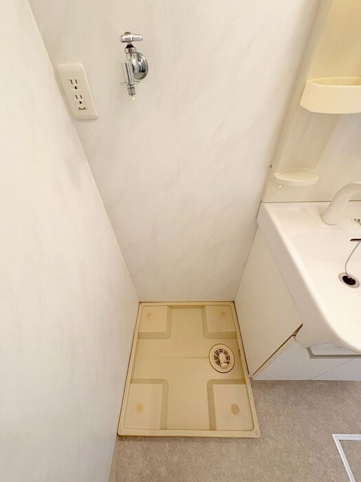 物件内観写真15　(洗濯機置場)