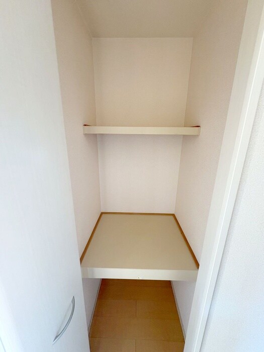 物件内観写真17　(収納)
