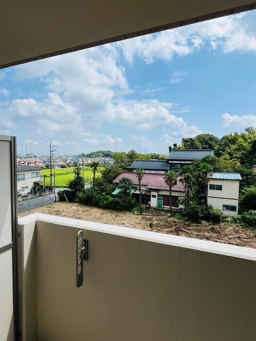 物件内観写真17　(室内からの展望)