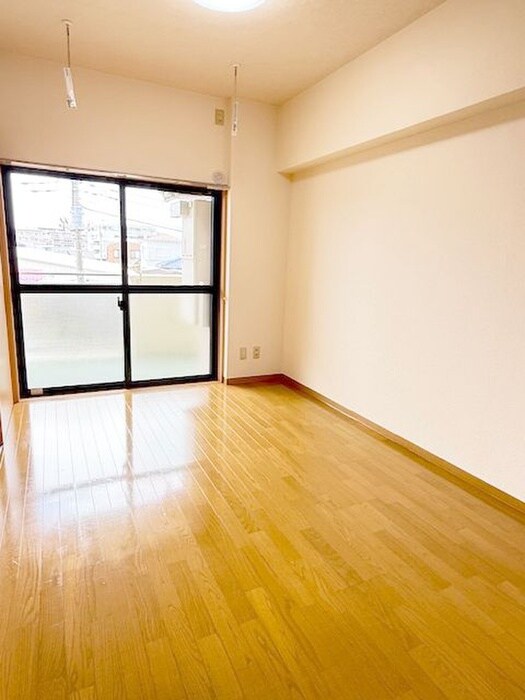 物件内観写真6　(居室)