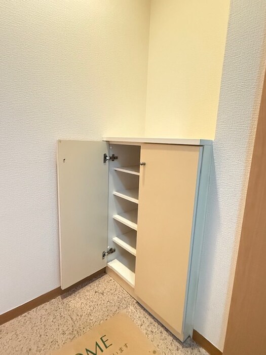 物件内観写真13　(収納)