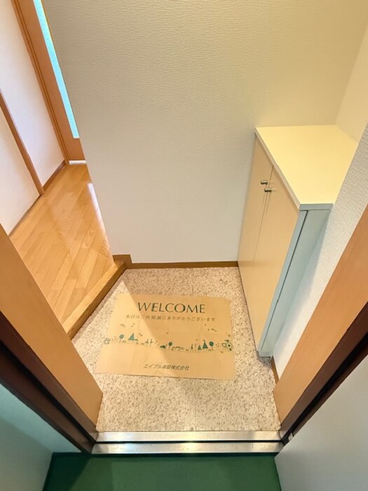 物件内観写真14　(玄関)