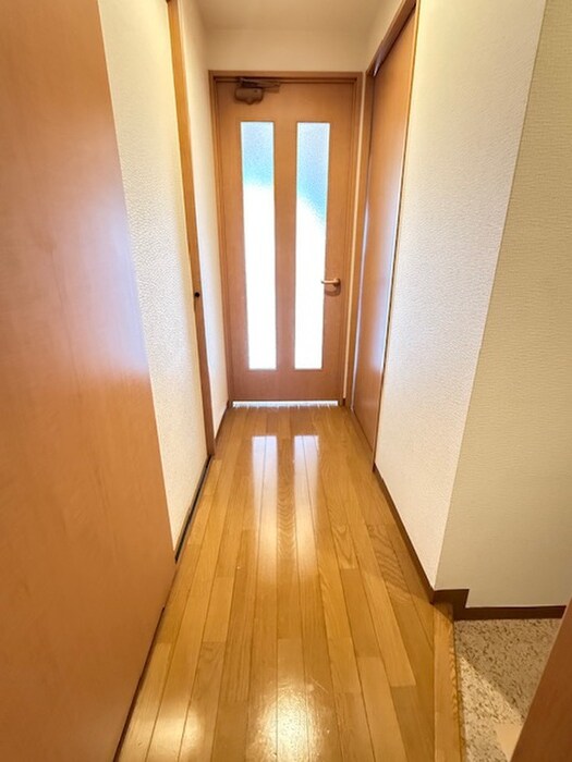 物件内観写真15　(廊下)