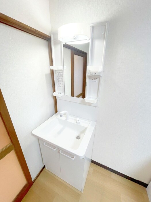 物件内観写真11　(洗面)