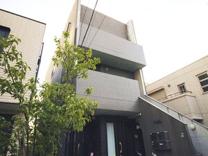 ラジェーヌ三茶外観写真