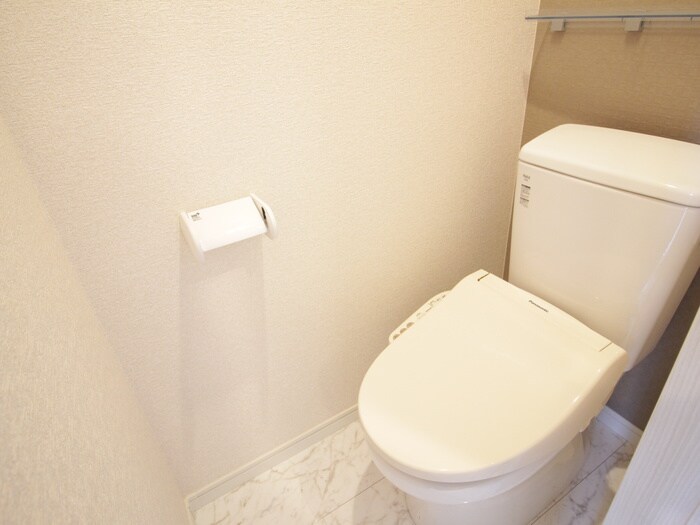 物件内観写真13　(トイレ)