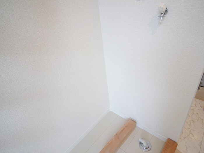 物件内観写真14　(洗濯機置場)