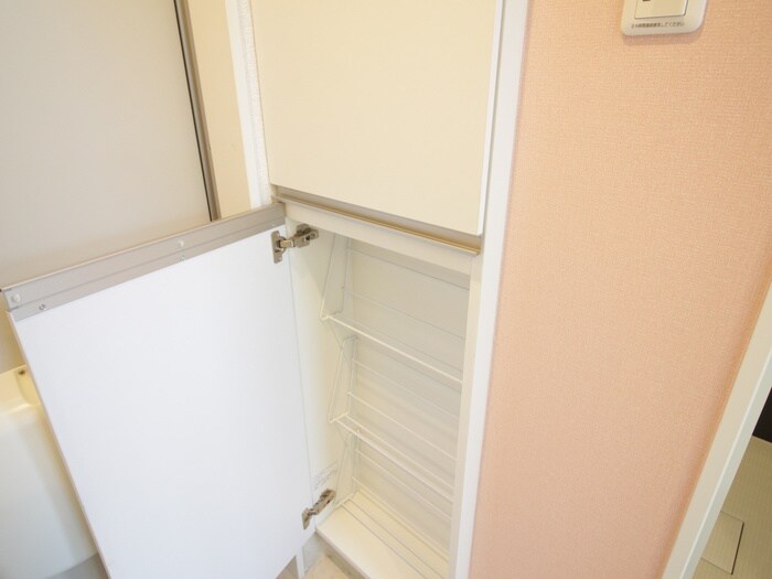 物件内観写真15　(靴箱)