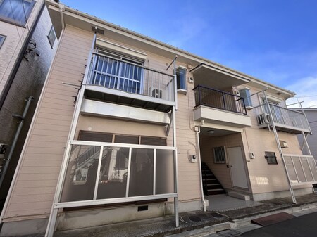 川島第二アパ－ト外観写真