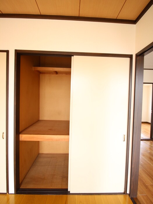 物件内観写真16　(収納)