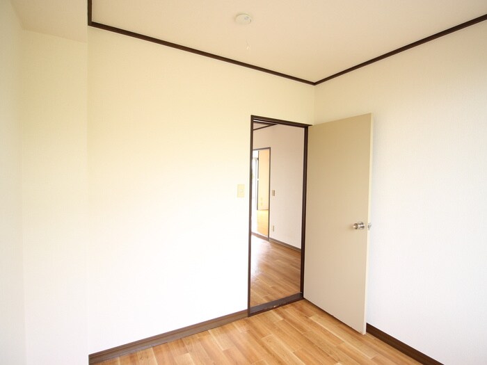 物件内観写真18　(居室)