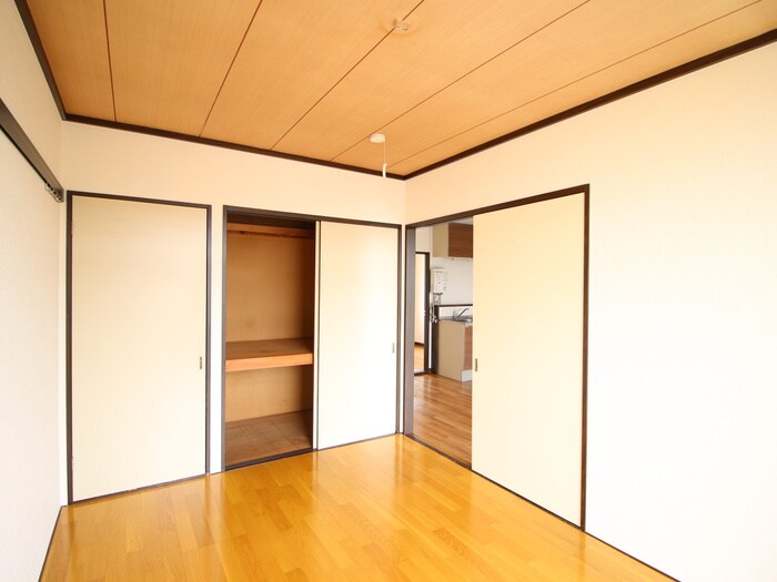 物件内観写真19　(居室)