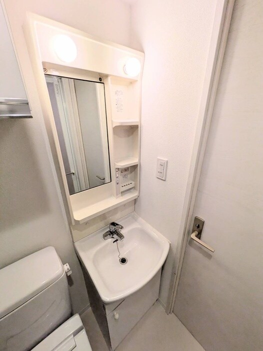 物件内観写真11　(洗面)