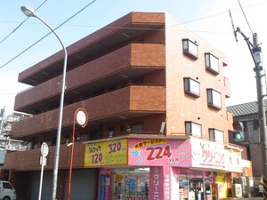 磯貝第二ビル外観写真