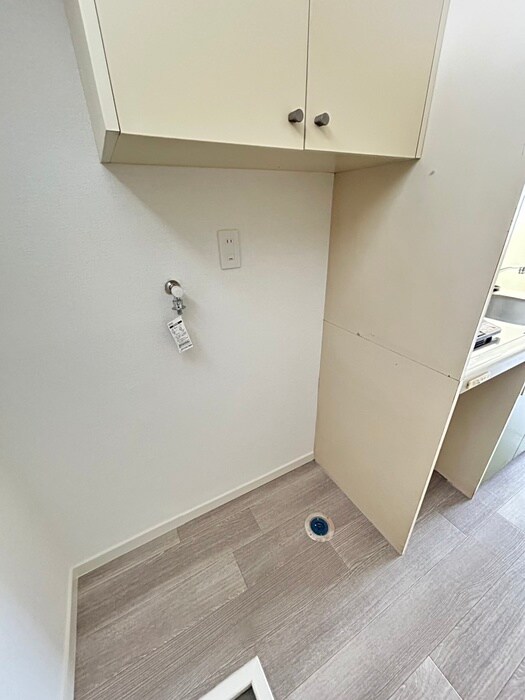 物件内観写真13　(洗濯機置場)