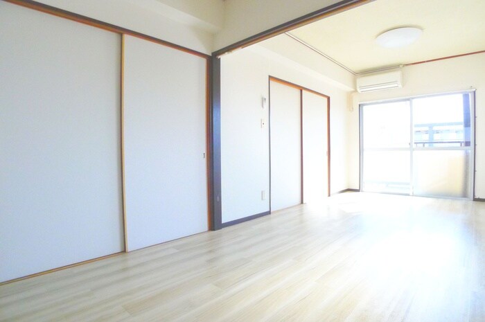 物件内観写真7　(居室)