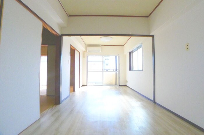 物件内観写真9　(居室)