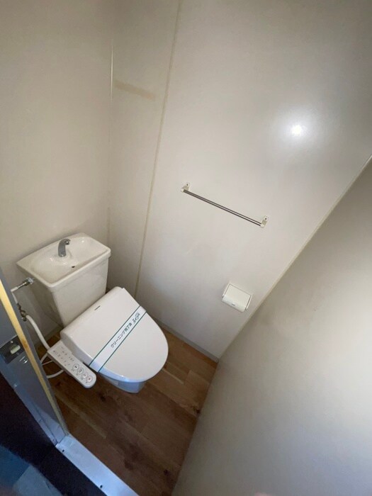 物件内観写真15　(トイレ)