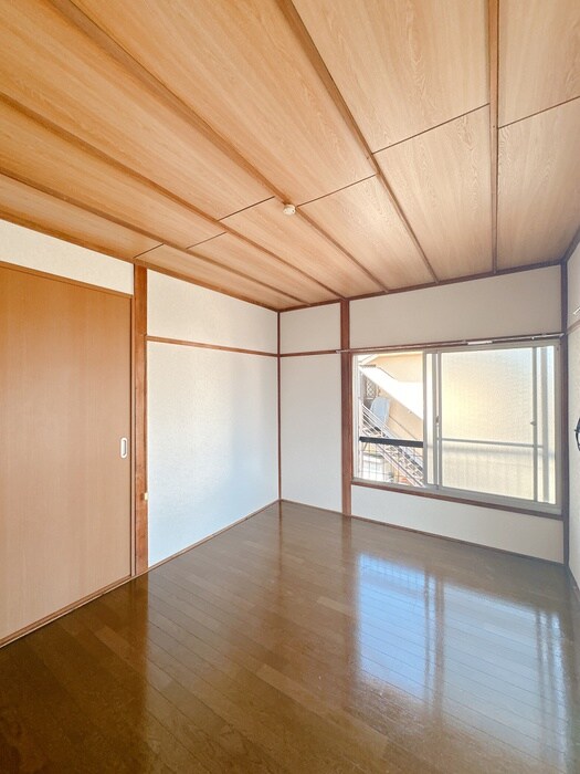 物件内観写真8　(居室)